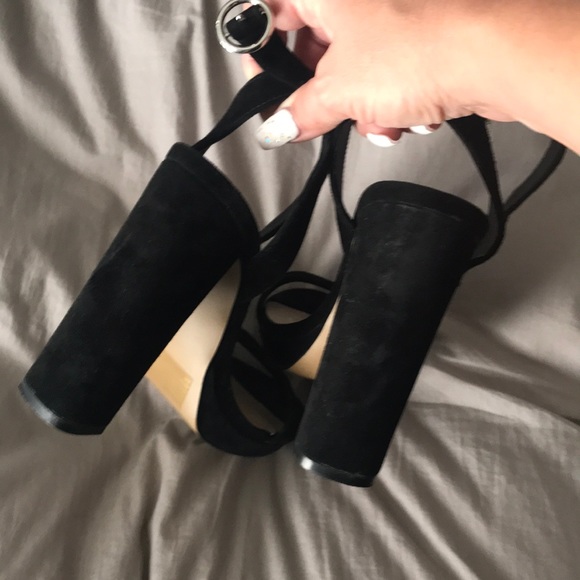 Steve Madden suede heel - Picture 4 of 6